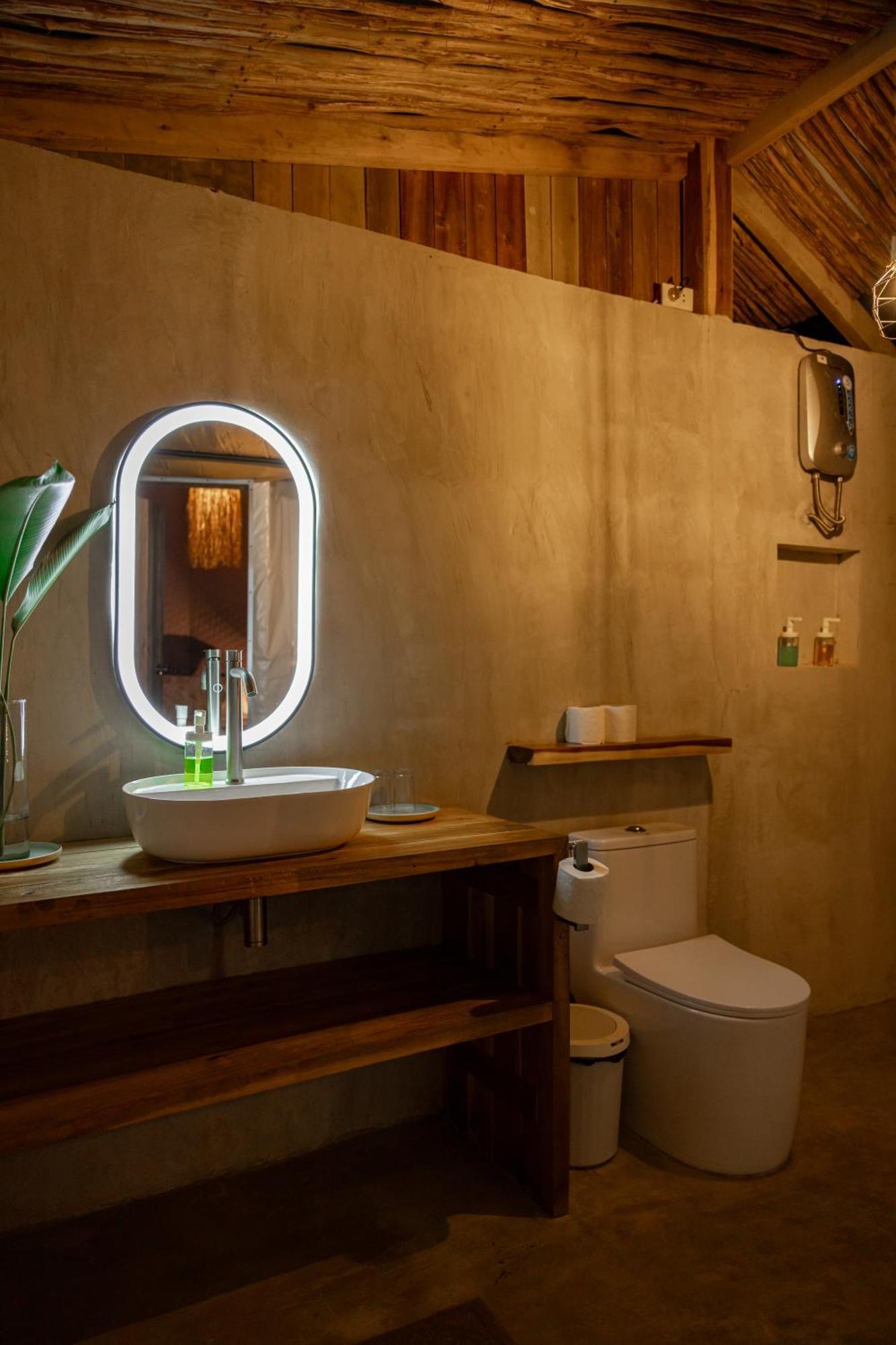 Domes And Dreams Lio Glamping Hotel Ел Нидо Екстериор снимка