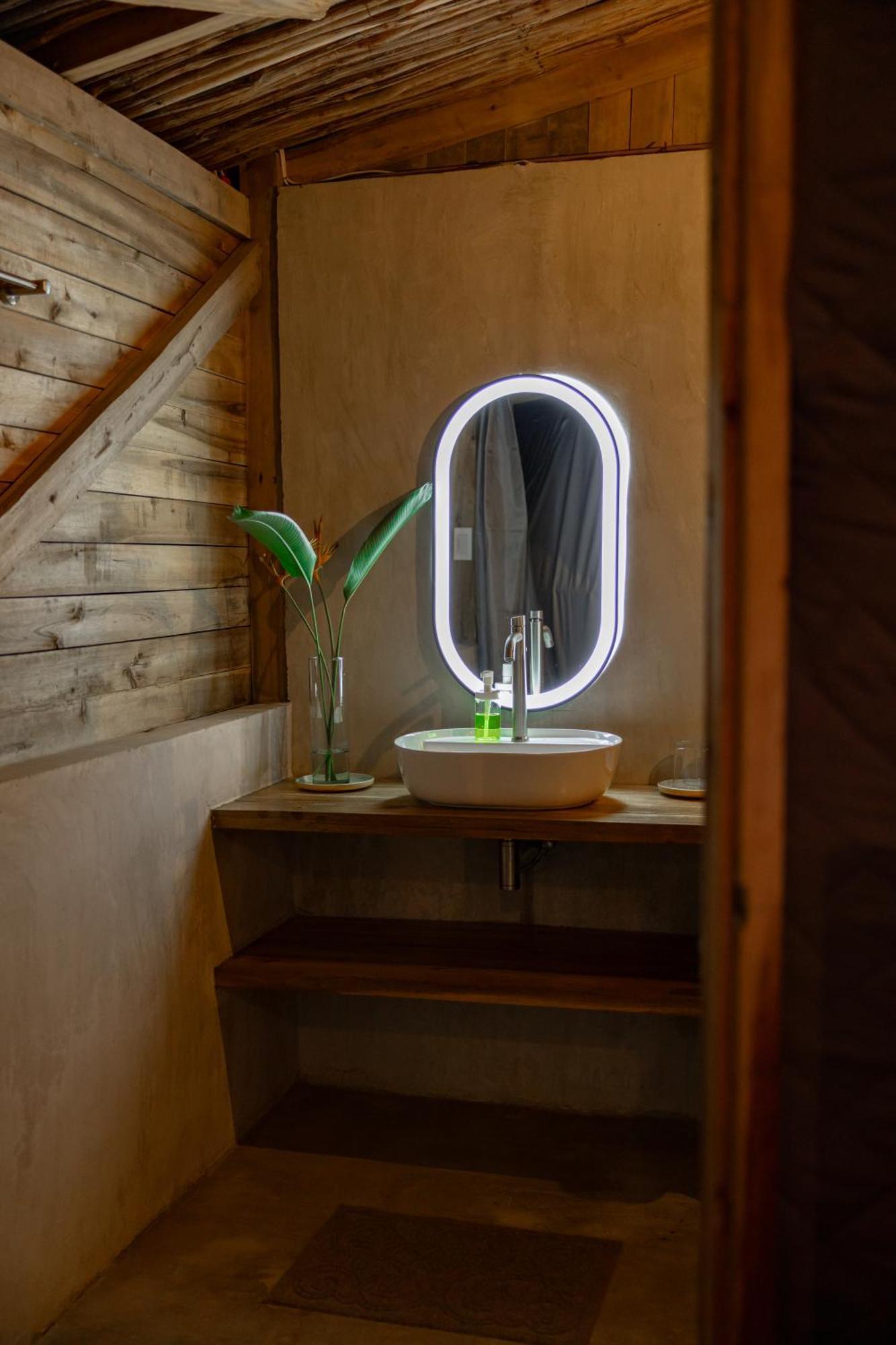 Domes And Dreams Lio Glamping Hotel Ел Нидо Екстериор снимка