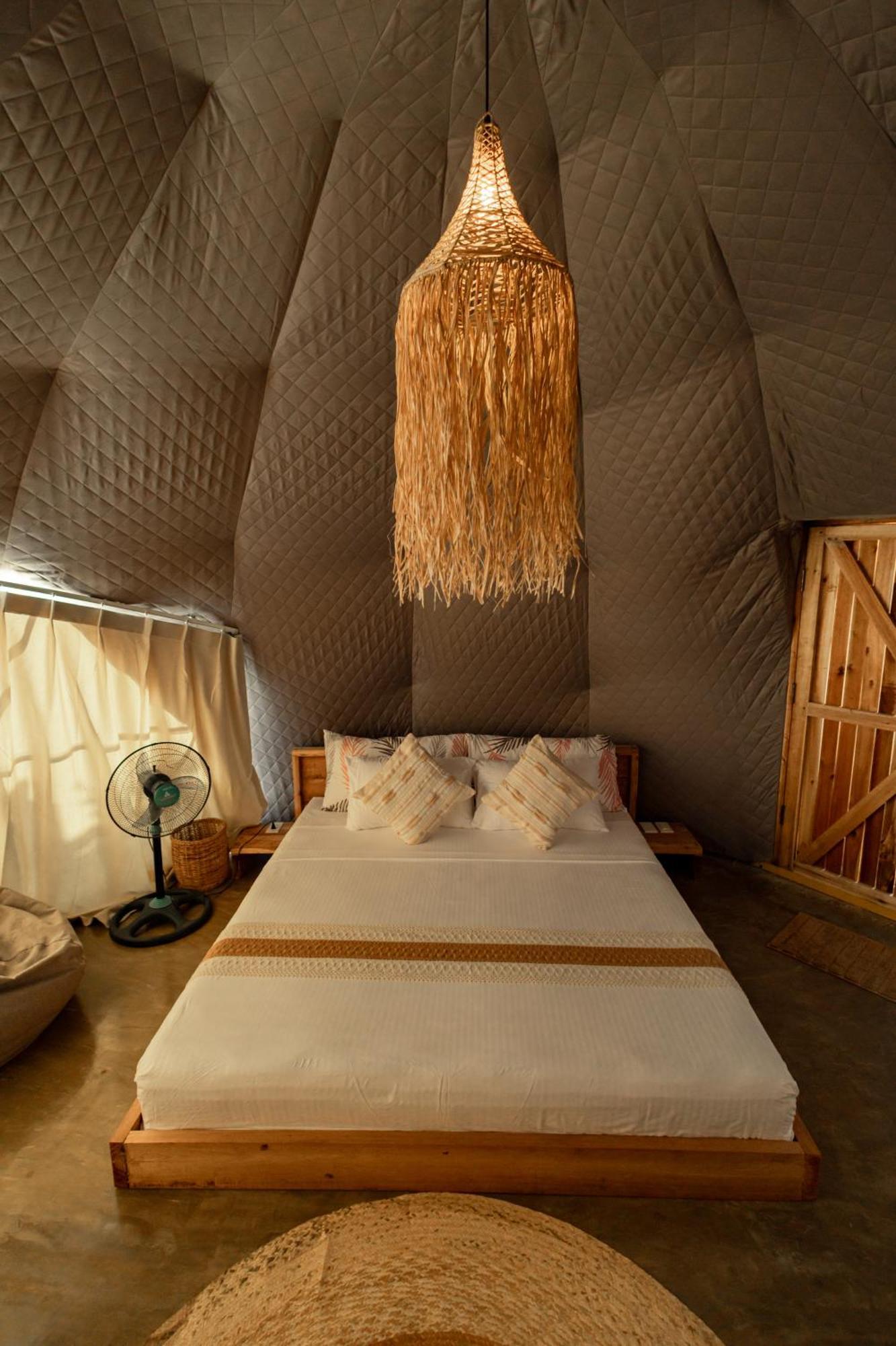 Domes And Dreams Lio Glamping Hotel Ел Нидо Екстериор снимка