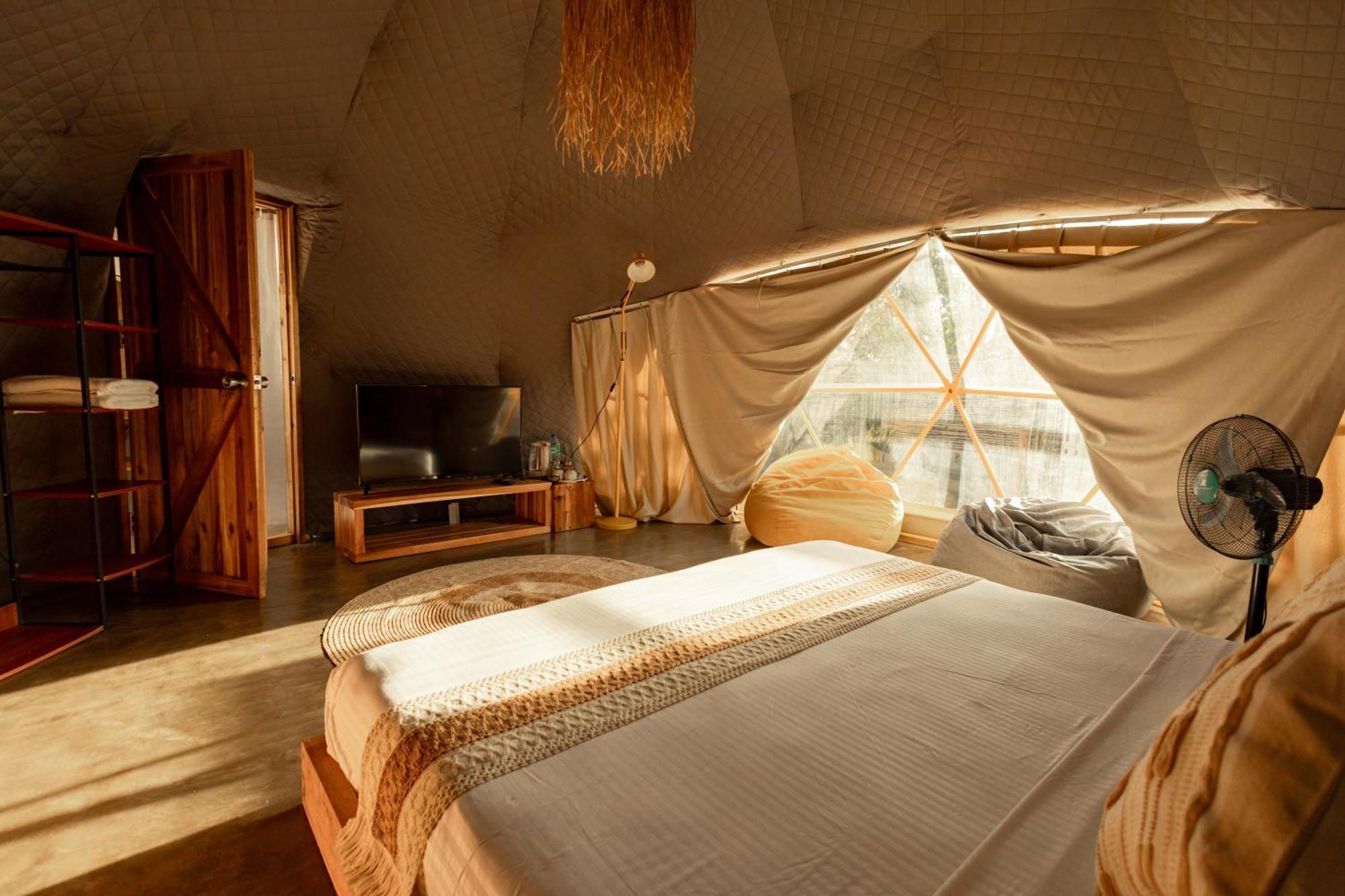 Domes And Dreams Lio Glamping Hotel Ел Нидо Екстериор снимка