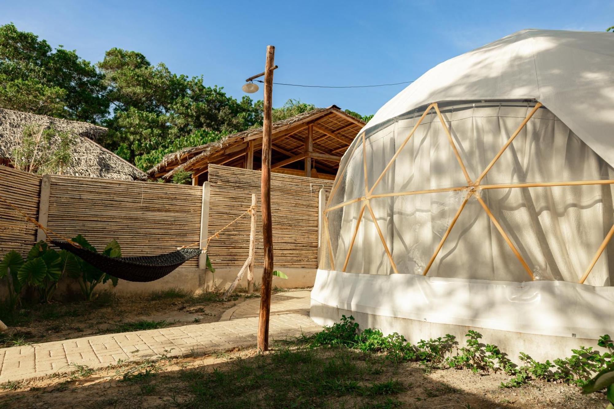 Domes And Dreams Lio Glamping Hotel Ел Нидо Екстериор снимка